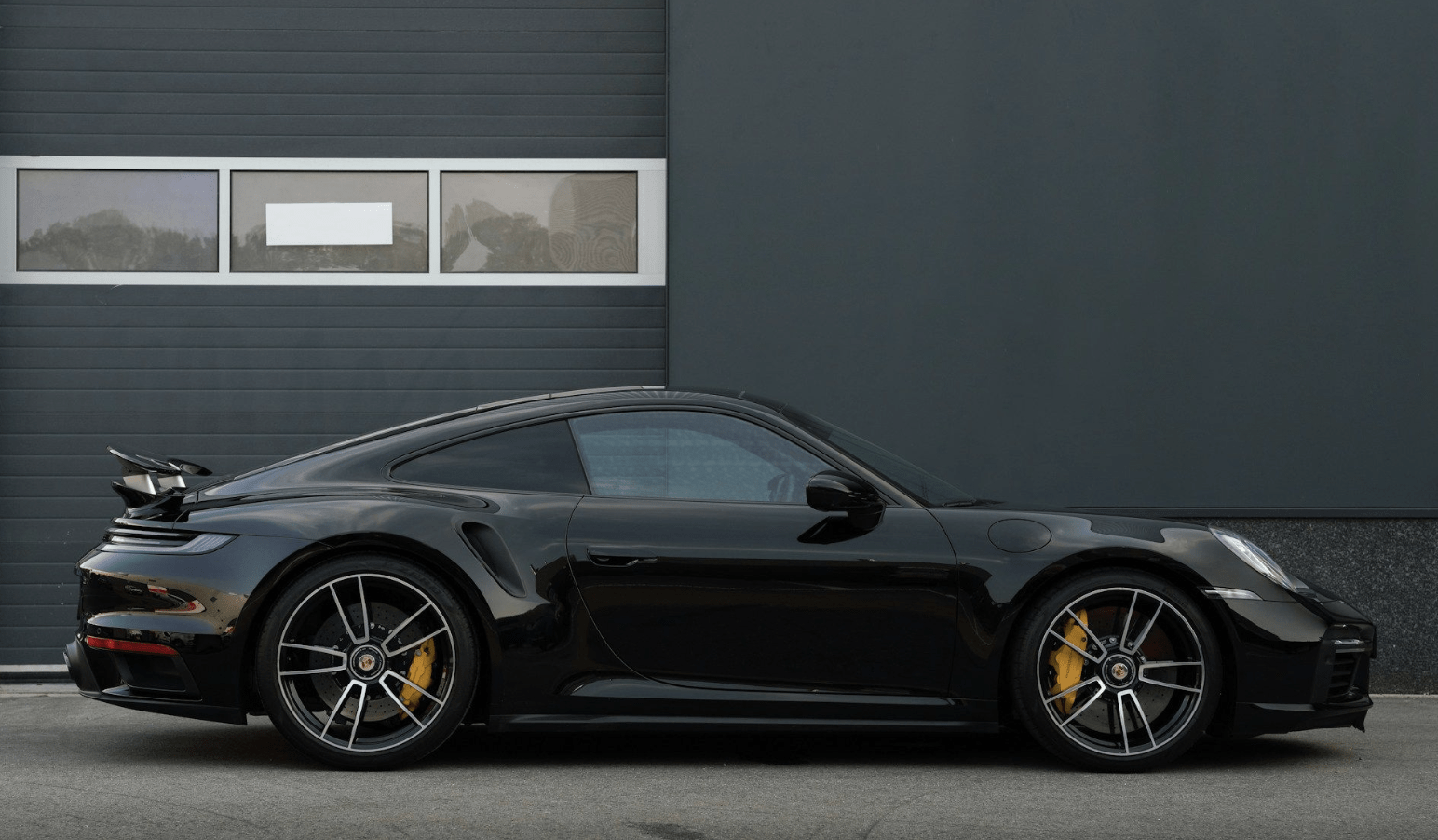 rent Porsche 911 Carrera