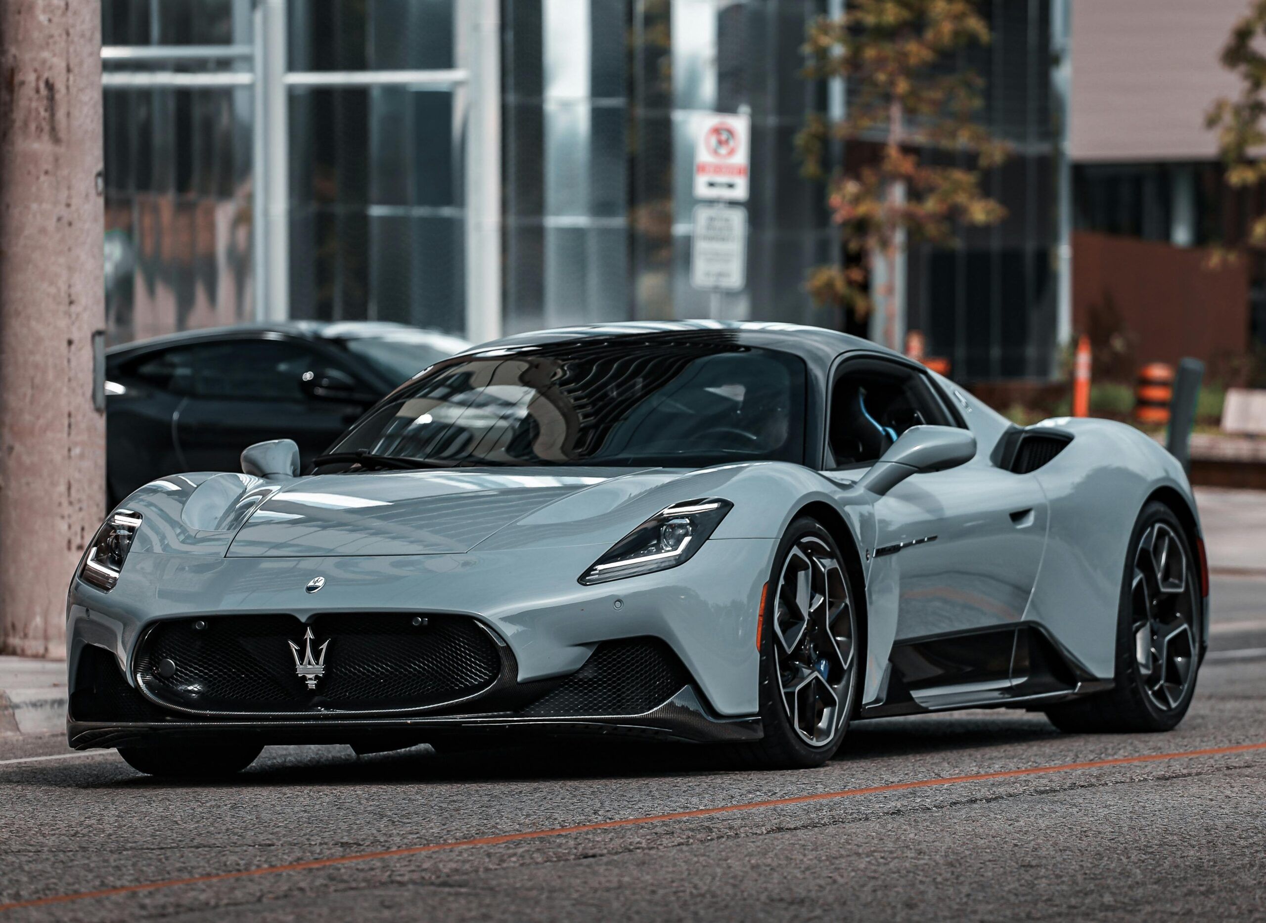 road trip with Maserati GranCabrio